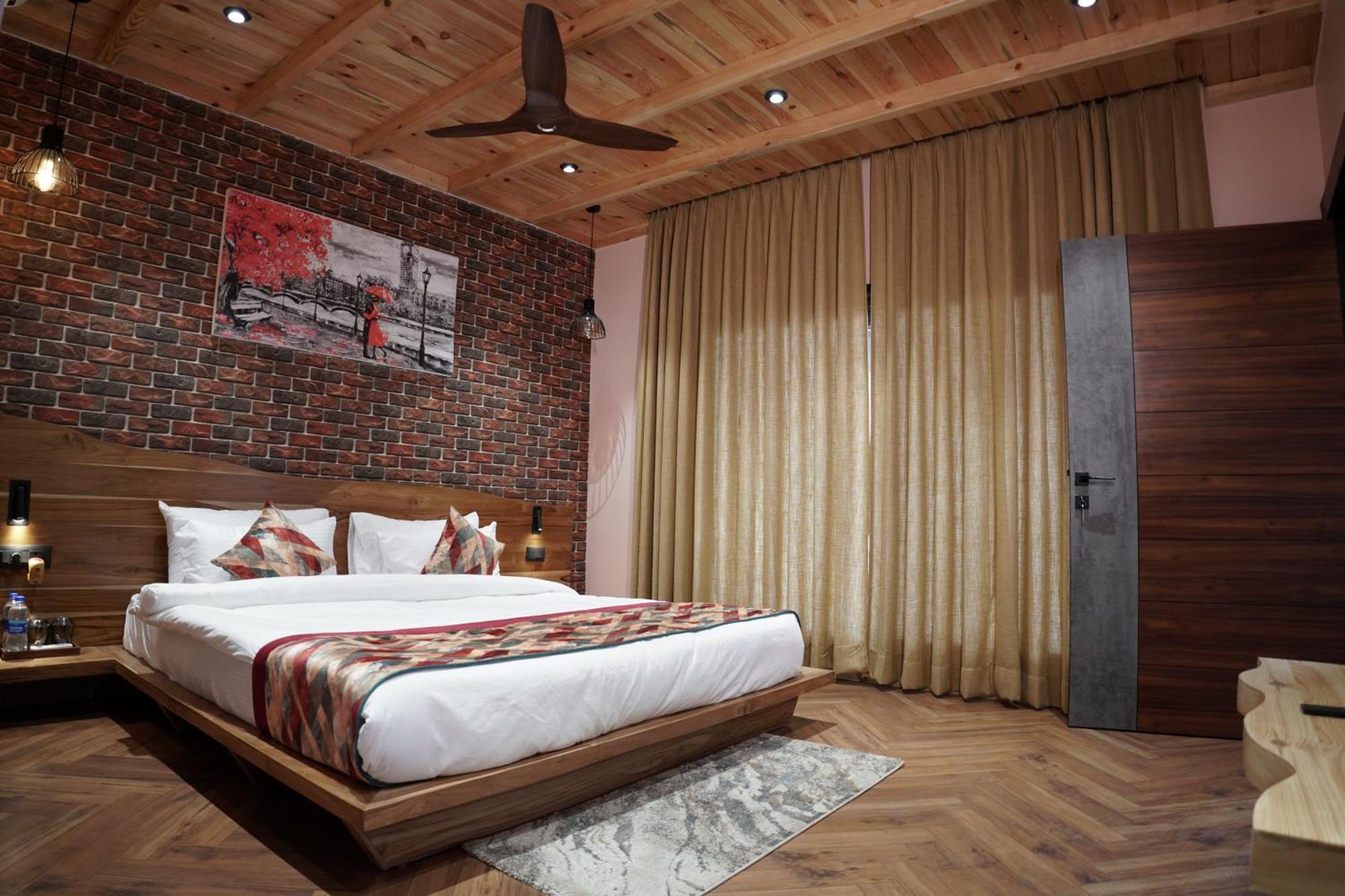 Vila Whispering Pines Bhīm Tāl Exteriér fotografie